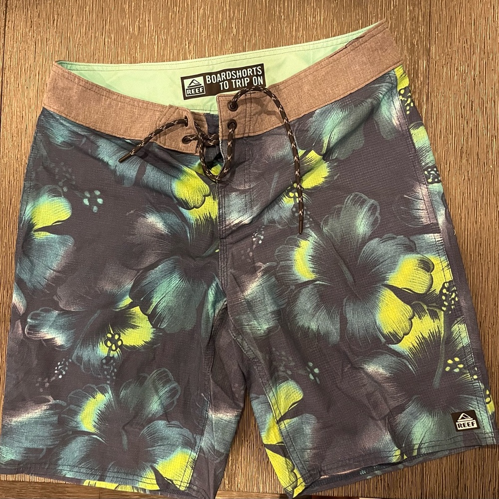 Reef Tropical Bloom Boardshorts